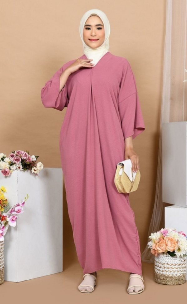 Gamis dengan potongan V-neck